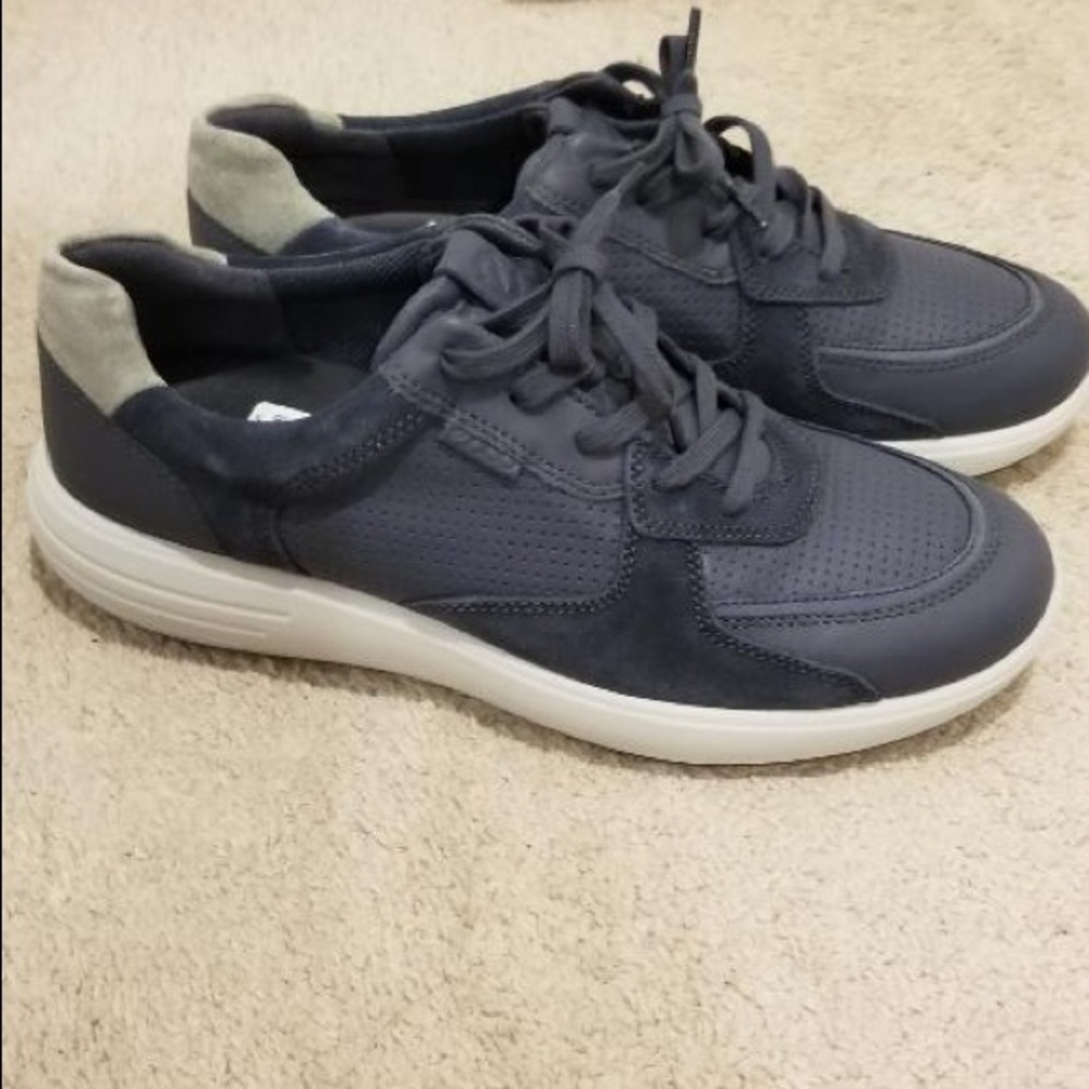 Ecco Men’s sneakers (brand new)